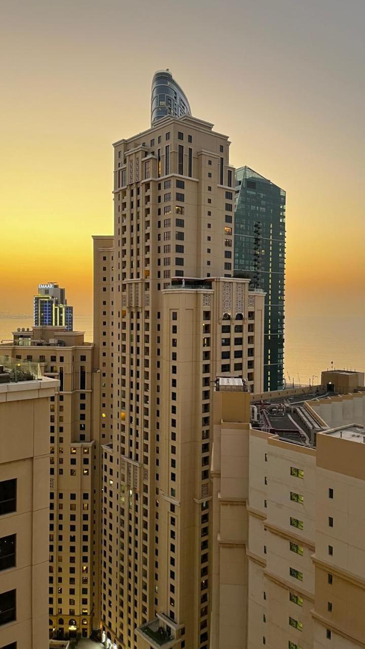 Ocean Glimpse Capsulehotel Dubai
